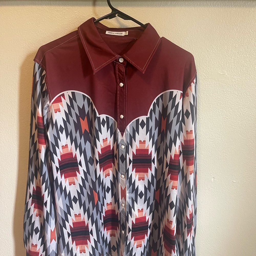 Stylish Women's Button Down Shirt - Red Geometric Pattern